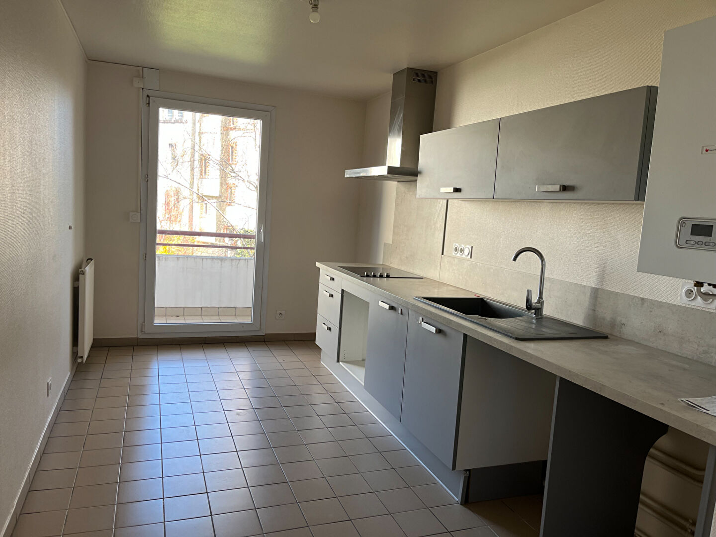 Appartement 4 pièces 90 m² · à Clermont-Ferrand · 90 m² · 925 €/mois