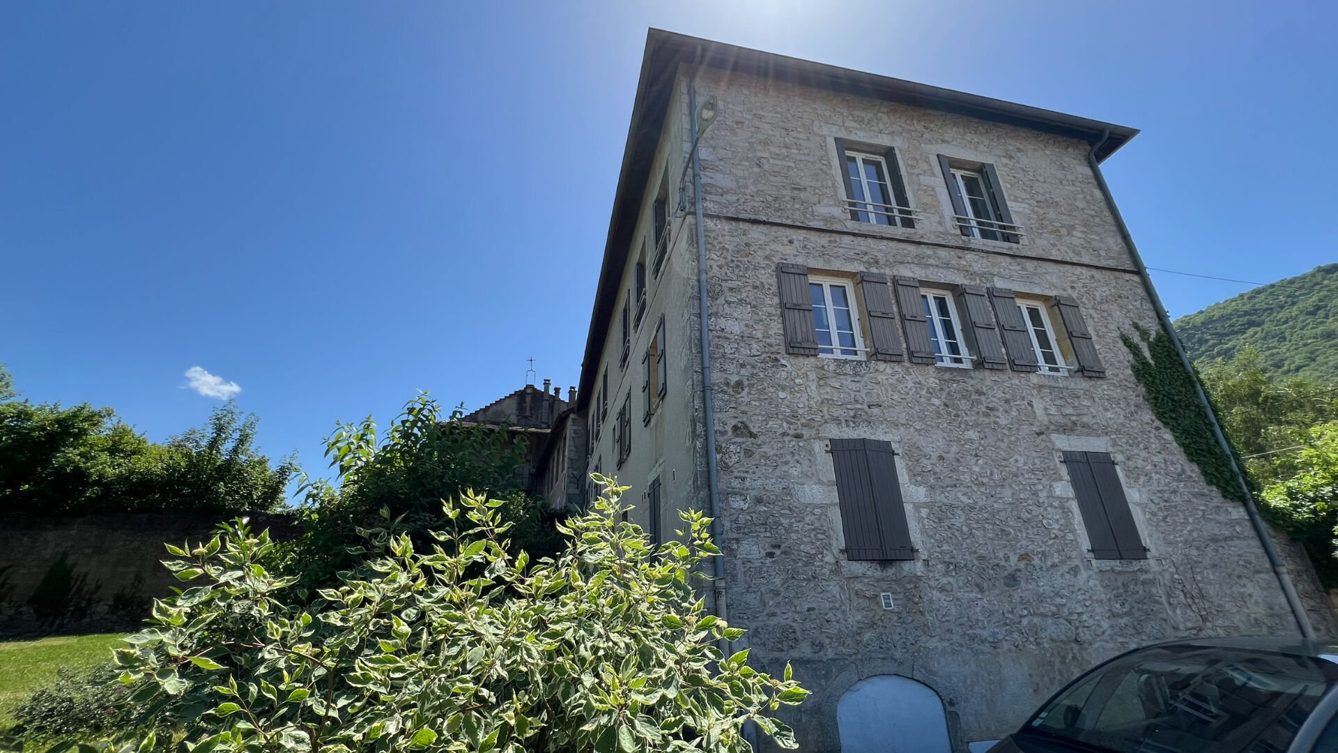 Appartement 4 pièces 67 m² · à Peyrieu · 67 m² · 525 €/mois