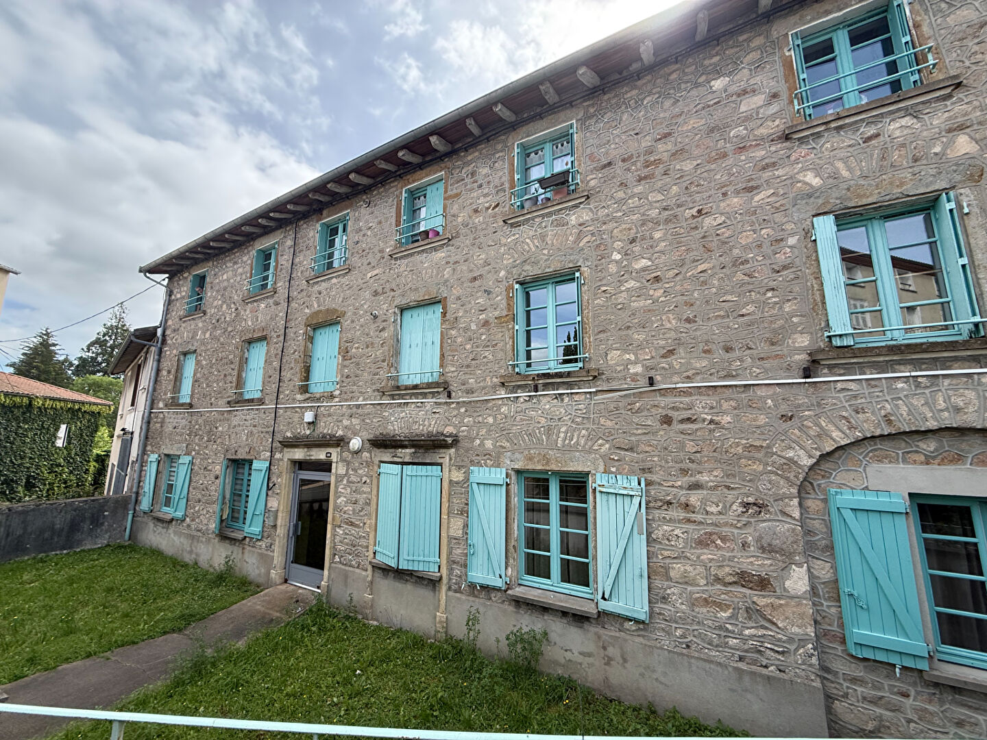 Appartement 3 pièces 60 m² · à Deux-Grosnes · 60 m² · 445 €/mois