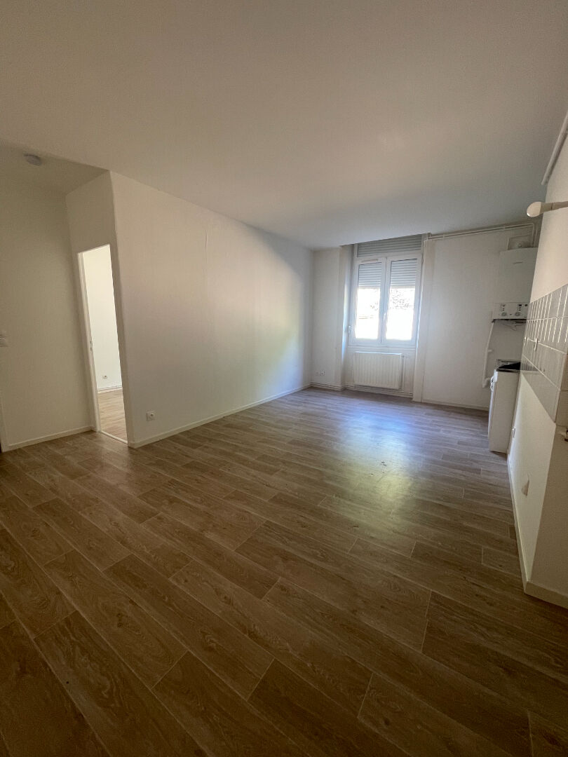 Appartement 2 pièces 39 m² · à Saint Genest Lerpt · 39 m² · 276 €/mois