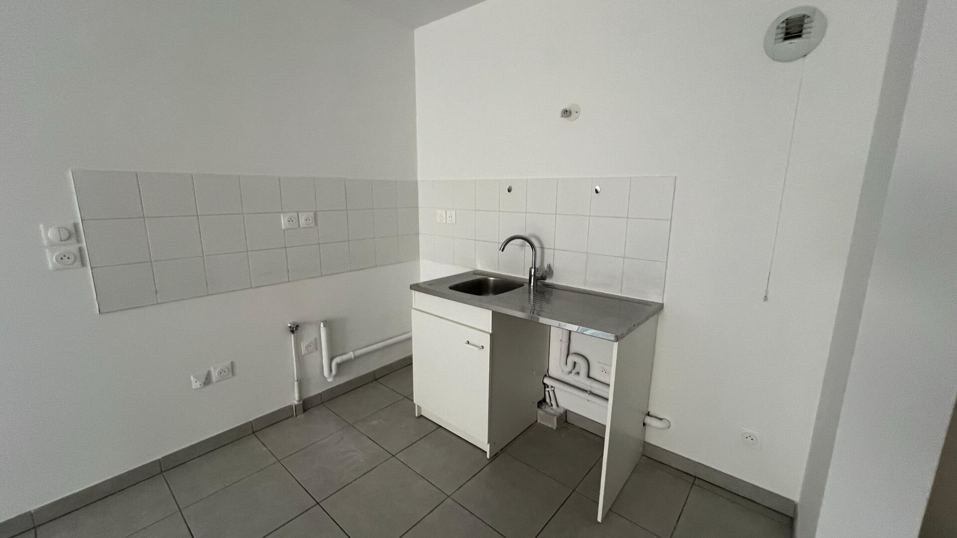 Appartement 3 pièces 56 m² · à Rillieux-la-Pape · 56 m² · 904 €/mois