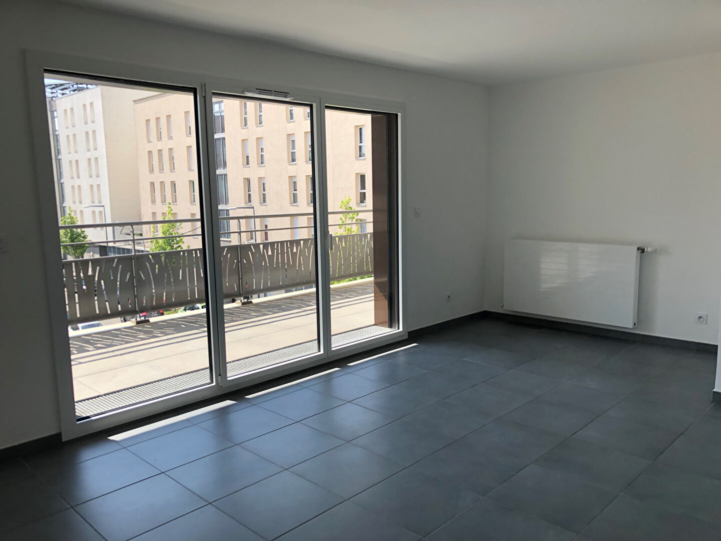 Appartement 3 pièces 76 m² · à Venissieux · 75,6 m² · 1 094 €/mois